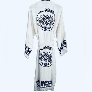 Kimono/ kaftan/ bathrobe